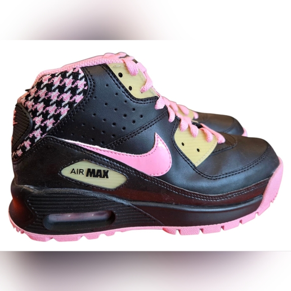 Nike Air Max Black & Pink 90 Boot. NIB. Size 5Y - Picture 1 of 10
